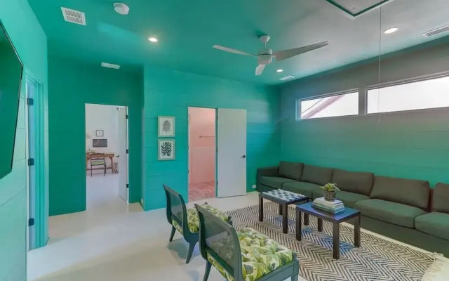 The Fish - 5 Br Home