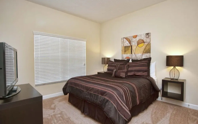 Paradise Palms 8952 B