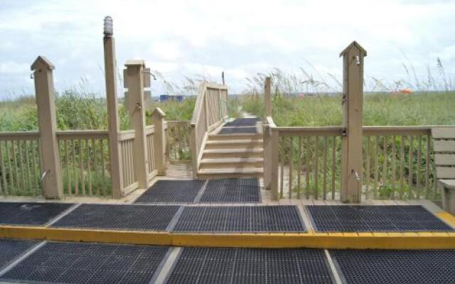 Windemere 605 by RedAwning