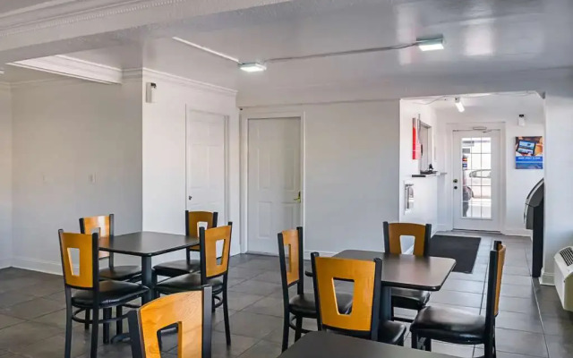 OYO Hotel Baton Rouge East I-12