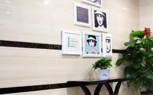 Qingya Hotel (Linyidu District Central Hospital)