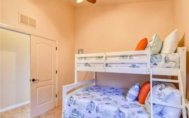 Splashing Dolphins - Three Bedroom Home