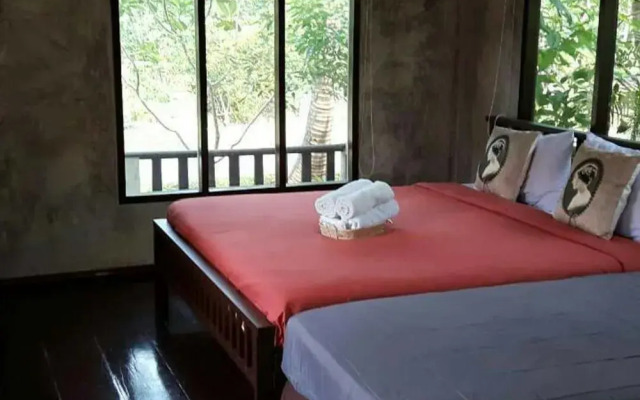 Baansuansabai Ploenpanmai Resort