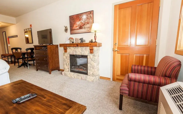 Gateway #5072 Studio Bedroom 1 Bathroom Condo