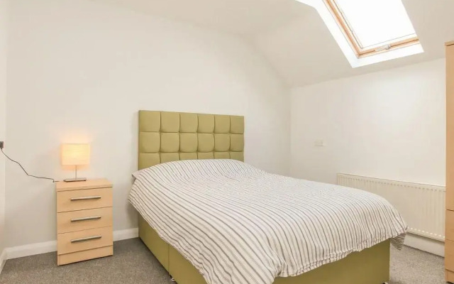 Belfast Budget Maldon Court 20