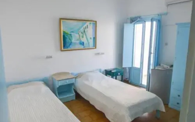 Yannis Maria Rooms