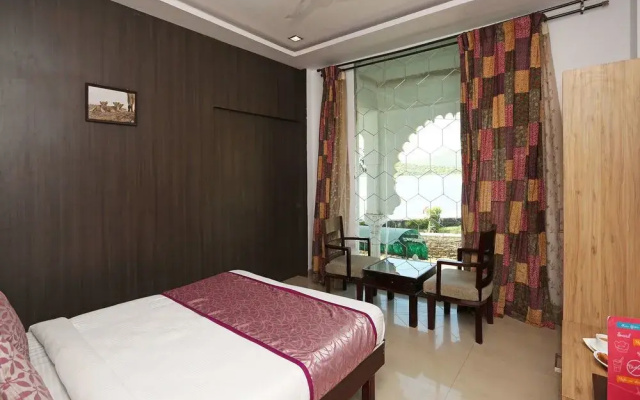 Hotel Vishalas The Raj Kesar Regency