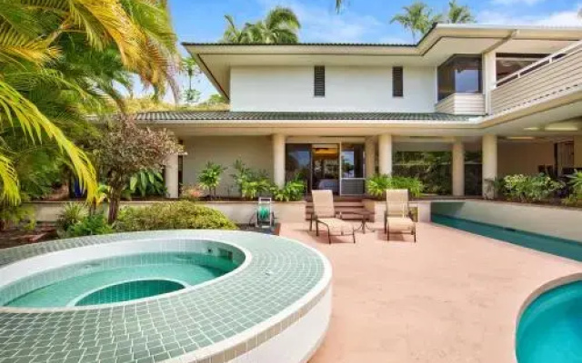 Keauhou Estates  Halele'a 8