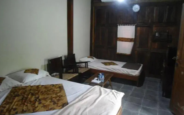 Kampung Tembi Guest House