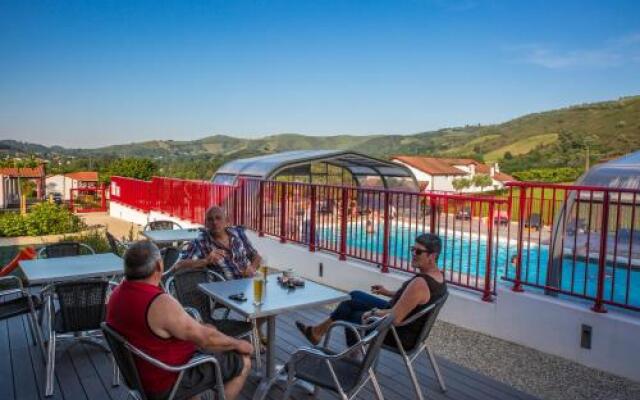 Domaine Chalets Larlapean