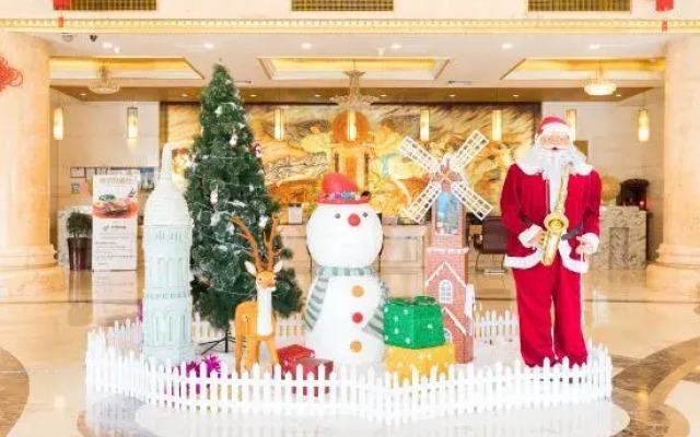 King We Holiday Hotel