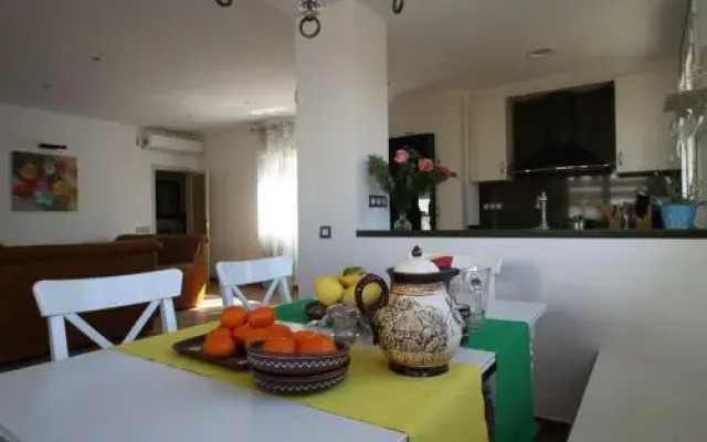 ARENDA Villa Flandes Pino Alto