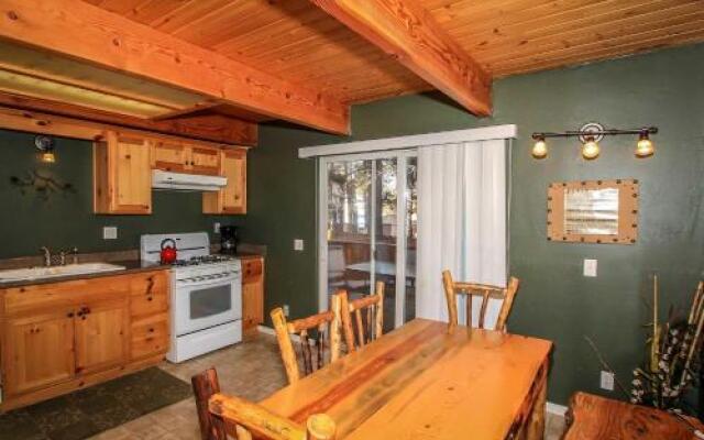 a Good Time 1520 3 Br cabin by RedAwning