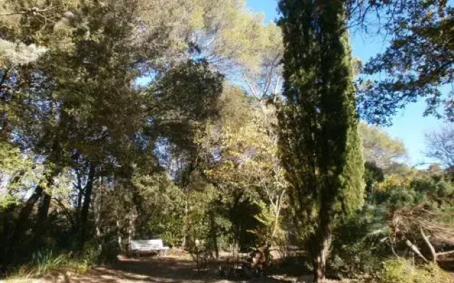 Gîte Au Dolmen Provençal