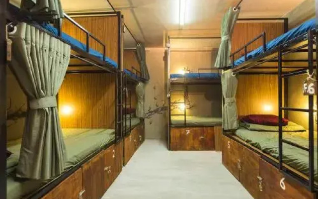 Le Gia Hostel