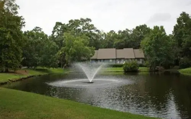 Inverness Village 915
