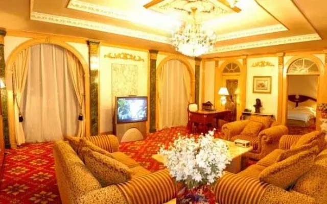 Jinhui Business Hotel