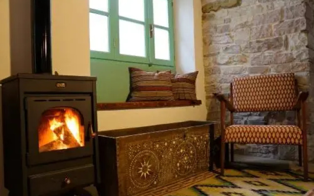 Stone City Hostel