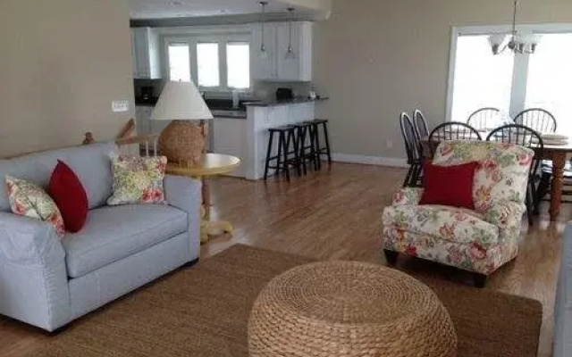 Fishers By the Sea - 4 Br Home