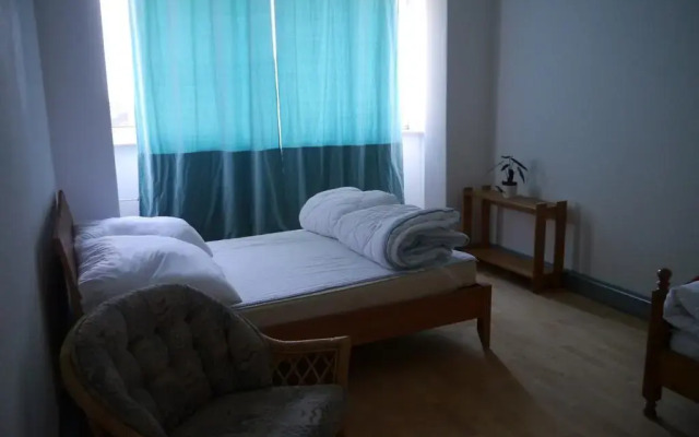 Wira Guesthouse 112 - Hostel