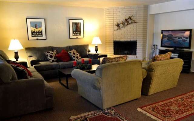 1167 C Herbert - 3 Br Condo