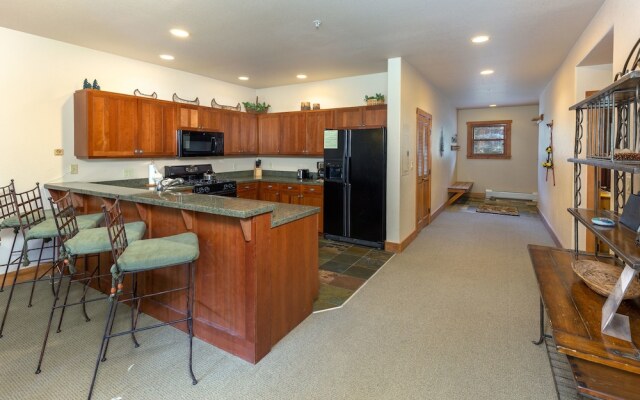 Red Hawk Townhome #2340 - 2 Br Townhouse