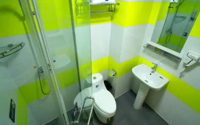 7 Days Inn Suzhou Yang Cheng Lake Subway Station Branch