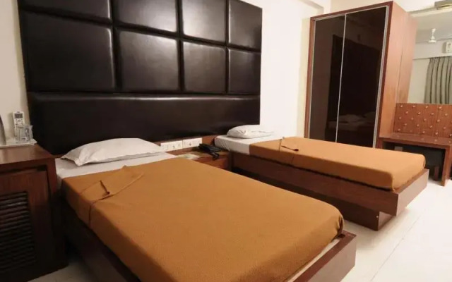 Hotel Neelkanth-Paradise