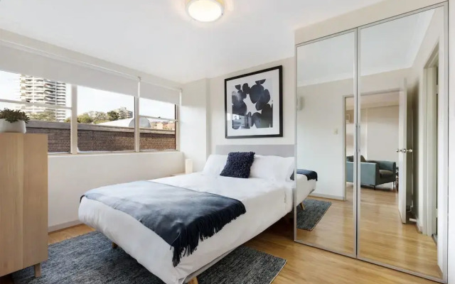 Darlinghurst 21 Crn Furnished Apartment