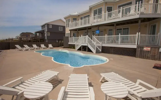 Dmanfish - 9 Br Home