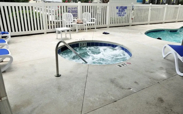 Ambassador Villas 401