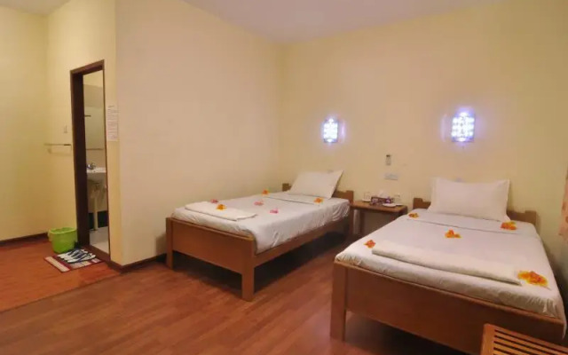 Royal Diamond Motel