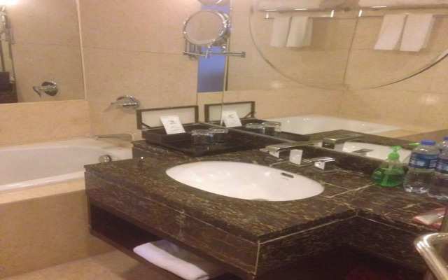 Starway Hotel Shengyang North Station Branch