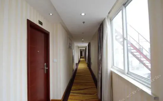 Dongfang Huating Business Hotel