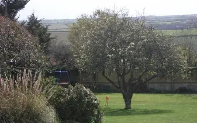Gratton Lodge Guest House