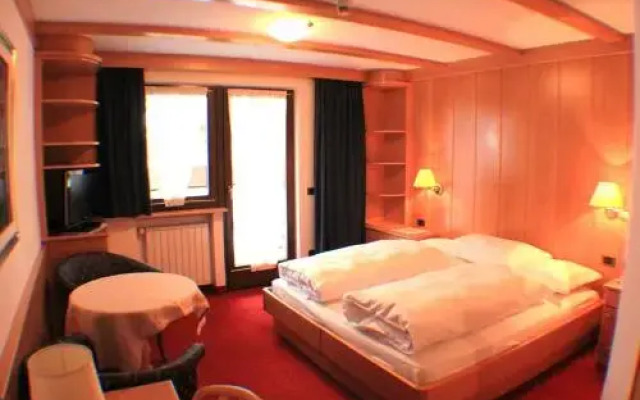 Hotel Condor