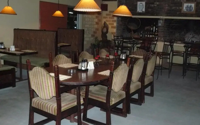 Klawer Hotel & Margo's Restaurant