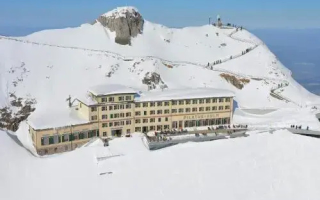 Hotel Pilatus Kulm