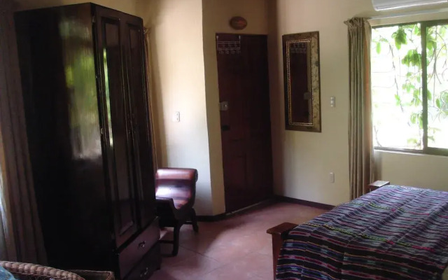 Coyaba Tropical Elegant Adult Guesthouse