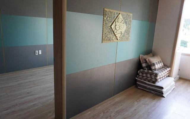 Yeosu Opera Ondol Motel