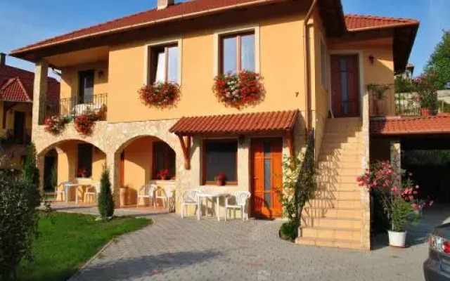 Mediterran Apartmanhaz