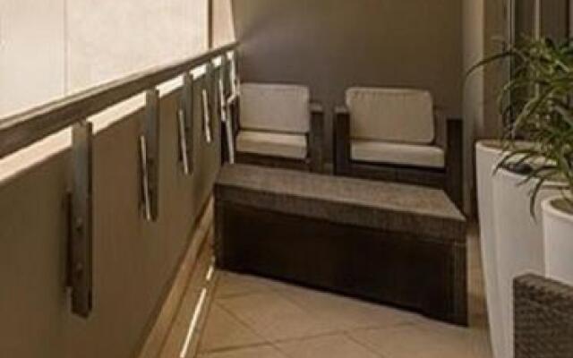 605 The Icon Building