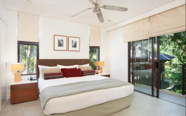 Sea Temple Palm Cove Apartment 213