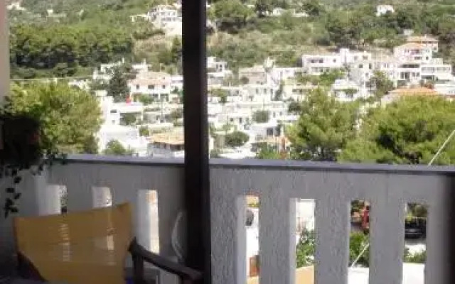 Ikos Studios And Apartments