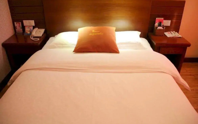Izunco Inn Qingdao TV Mansion
