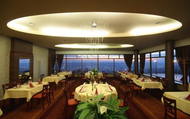Art & Fit Hotel Kikelet