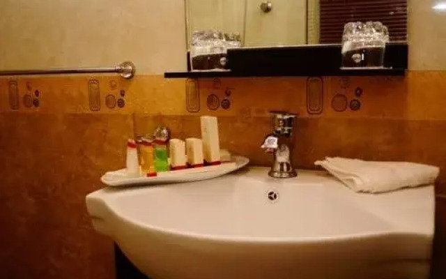 Ashaad Al Tahliah Hotel And Suites