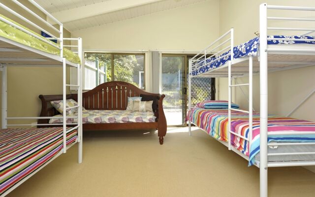 Pet Friendly Lentara St 26 - Fingal Bay