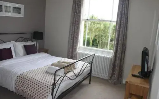 Sandbank House
