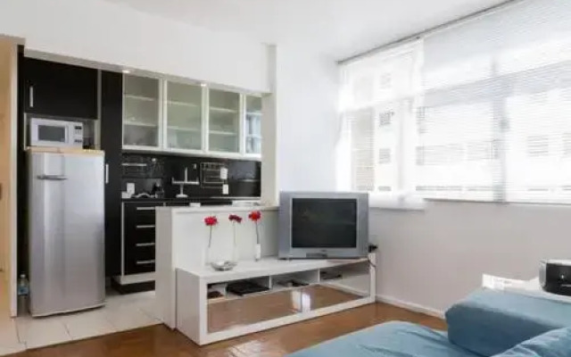 Studio Ataulfo Leblon